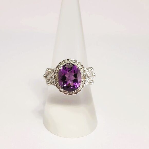 Amethyst Ring 3.1 Carats Sterling Silver Size 7 - Picture 4 of 8